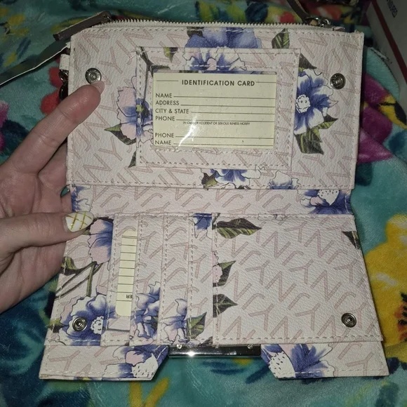 ⚜️NWT⚜️ Jones New York Elegant Floral Women's Wallet/Wristlet 💠 - Picture 2 of 7